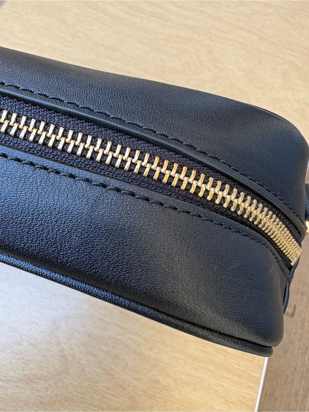 Marc Jacobs Flash Leather Bag In Black/Gold Spellout NWT (Missing Strap) - Picture 16 of 16